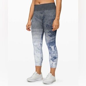 Womens Lululemon Ebb to Train Tight EUC size 4